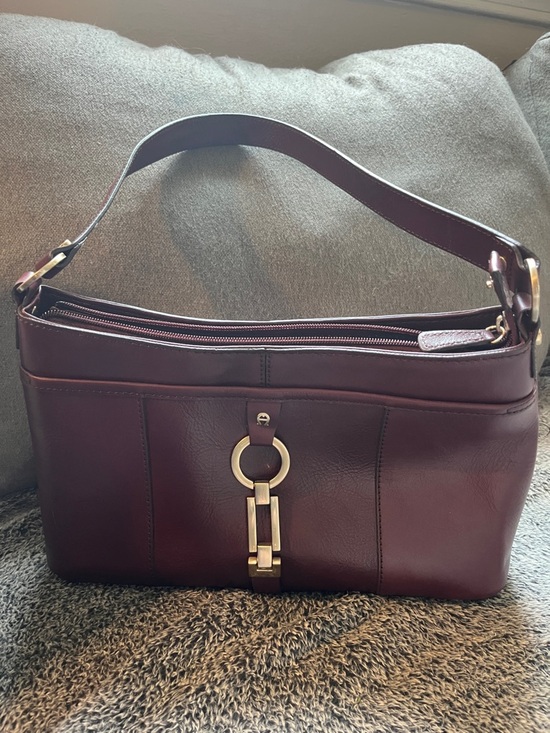 Etienne Aigner Handbags - Etienne Aigner Beautiful maroon/ burgundy bag. Exc